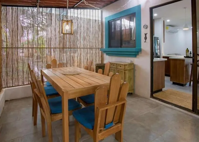 Minimalist With A Beautiful New Design, Bound Patio, And Shared Community Pool Apartment