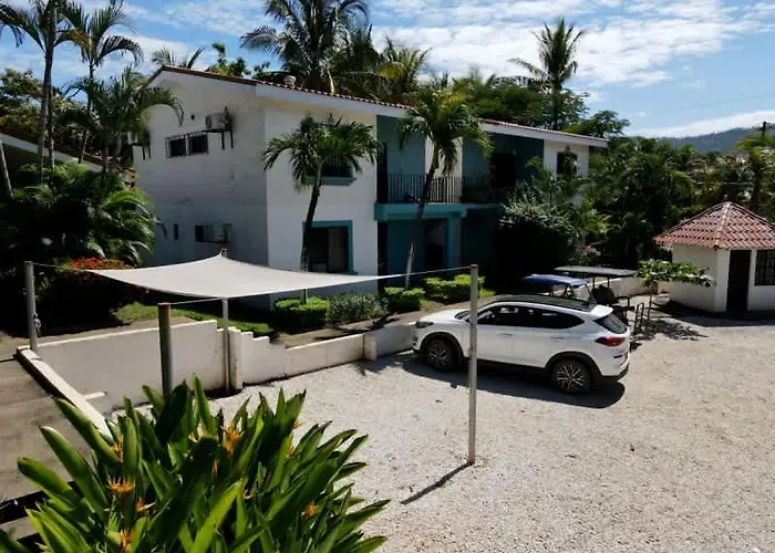 Minimalist With A Beautiful New Design, Bound Patio, And Shared Community Pool Apartment Coco
