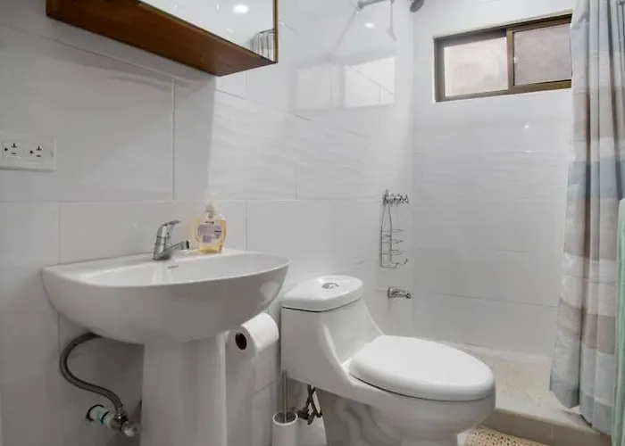 Minimalist With A Beautiful New Design, Bound Patio, And Shared Community Pool *